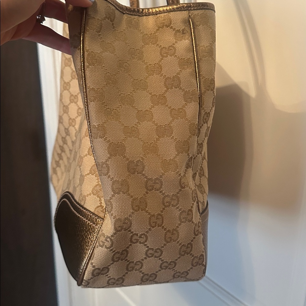 EXCELLENT Condition Gold and brown canvas Gucci Princy Tote - Picture 16 of 16